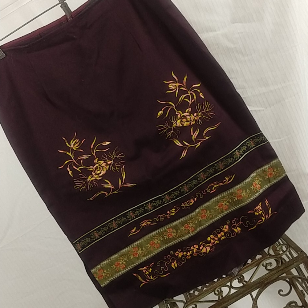 Single pencil skirt